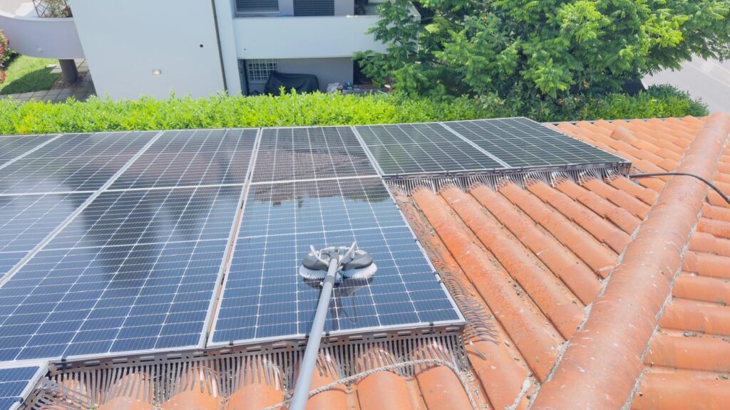Chi siamo Pulizia pannelli fotovoltaici