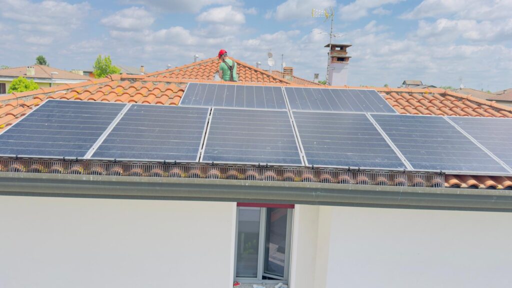 Chi siamo Pulizia pannelli fotovoltaici