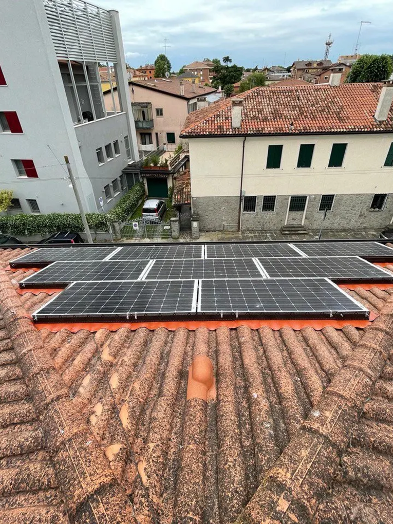 Chi siamo Pulizia pannelli solari