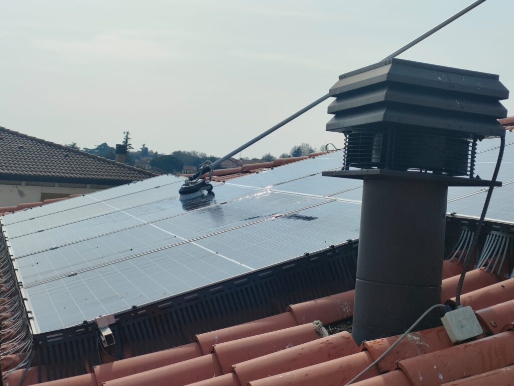 Chi siamo Pulizia pannelli fotovoltaici