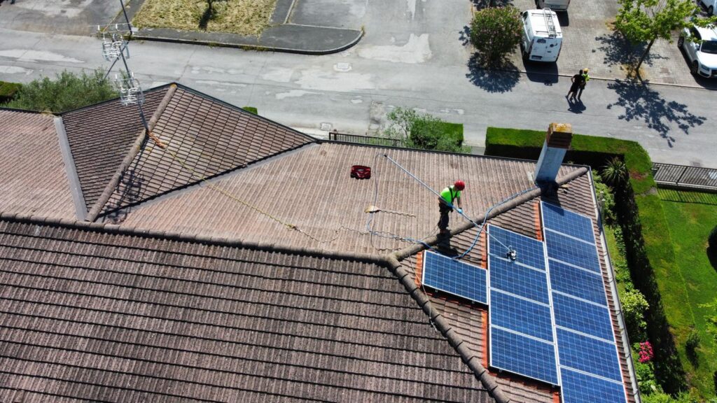 Chi siamo Pulizia pannelli fotovoltaici